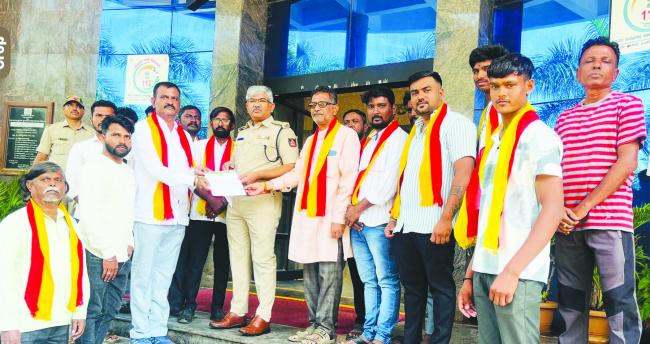 ಸುಗಮ ಸಂಚಾರಕ್ಕೆ ಆಗ್ರಹಿಸಿ ಮಾನ್ಯ  ಜಿಲ್ಲಾ ಪೋಲಿಸ್ ವರಿಷ್ಠಾಧಿಕಾರಿಗಳಿಗೆ ಕರ್ನಾಟಕ ನವ ನಿರ್ಮಾಣ ಸೇನೆಯಿಂದ ಮನವಿ 