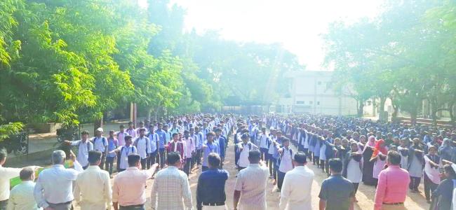 ಸರಳಾದೇವಿ ಕಾಲೇಜು: ವಿದ್ಯಾರ್ಥಿಗಳಿಗೆ ಪ್ರತಿದಿನ ಸಂವಿಧಾನ ಪೀಠಿಕೆ ಭೋದನೆ 