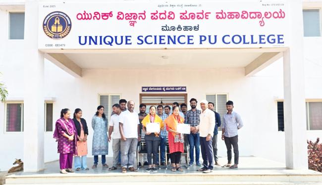       ರಾಜ್ಯ ಮಟ್ಟಕ್ಕೆ ಆಯ್ಕೆಯಾದ ವಿದ್ಯಾರ್ಥಿನಿಯರಿಗೆ ಸನ್ಮಾನ