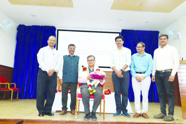 ಭಾರತ ಸಾಂಸ್ಕೃತಿಕ ದೃಷ್ಟಿಯಿಂದ ಅಭಿವೃದ್ಧಿ ಹೊಂದಬೇಕು : ನಿರ್ದೇಶಕ ಪ್ರೊ.ಬಿ.ಎಸ್‌. ನಾವಿ