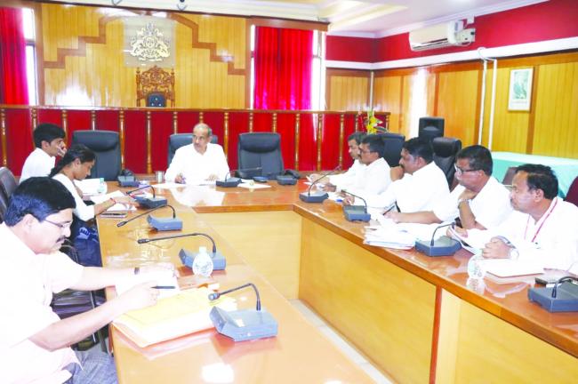 ಸಫಾಯಿ ಕರ್ಮಚಾರಿಗಳಿಗೆ ಅಗತ್ಯ ಸೌಲಭ್ಯ ಒದಗಿಸಿ 