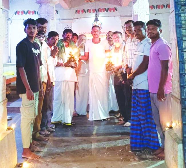  ಹರ್ಲಾಪೂರದಲ್ಲಿ ಕಾರ್ತಿಕೋತ್ಸವ  