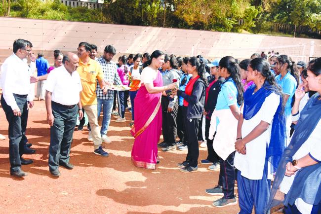 ಕ.ವಿ.ವಿ ಏಕವಲಯ ಮಹಿಳೆಯರ ವಾಲಿಬಾಲ್ ಪಂದ್ಯಾವಳಿ 