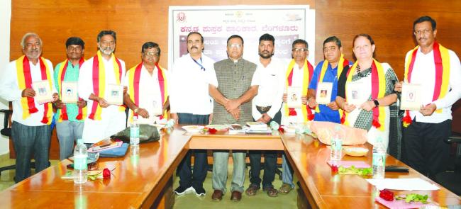 ಗ್ರಂಥಾಲಯ ಜಾಗೃತ ಸಮಿತಿ ಸದಸ್ಯರಿಗೆ ಅರ್ಹತಾ ಪತ್ರ ವಿತರಣೆ 