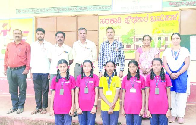 ಟ್ಯಾಲೆಂಟ್ ಸರ್ಚ ಪರೀಕ್ಷೆ: ಬೂದಿಹಾಳ ಪ್ರೌಢಶಾಲೆಯ ಐದು ವಿದ್ಯಾರ್ಥಿಗಳು ಜಿಲ್ಲಾ ಮಟ್ಟಕ್ಕೆ ಆಯ್ಕೆ 