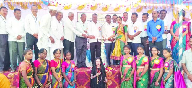 ವ್ಯಕ್ತಿತ್ವ ವಿಕಸನಕ್ಕೆ ಪ್ರತಿಭಾ ಕಾರಂಜಿ ವೇದಿಕೆ ಬಳಸಿ : ಬೇವಿನಮರದ