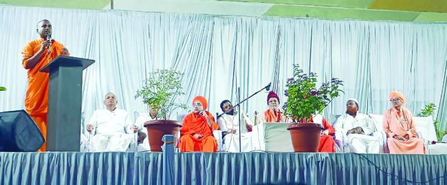 ಗವಿ ಸಿದ್ಧೇಶ್ವರ ಸ್ವಾಮೀಜಿಗಳ ಪ್ರವಚನ ಕಾರ್ಯಕ್ರಮಕ್ಕೆ ಶ್ರೀಗಳಿಂದ ಚಾಲನೆ