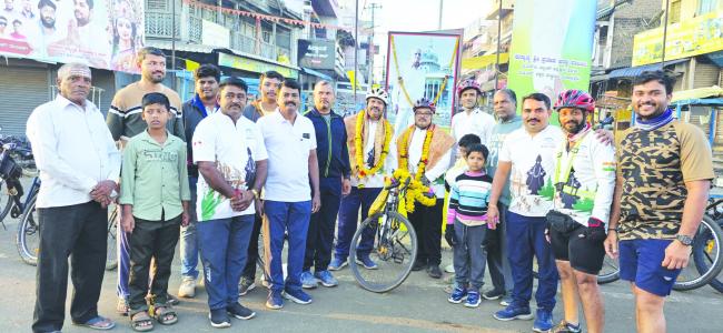 ಸೈಕ್ಲಿಂಗ್ ಪಟುಗಳಿಗೆ ಸನ್ಮಾನ 