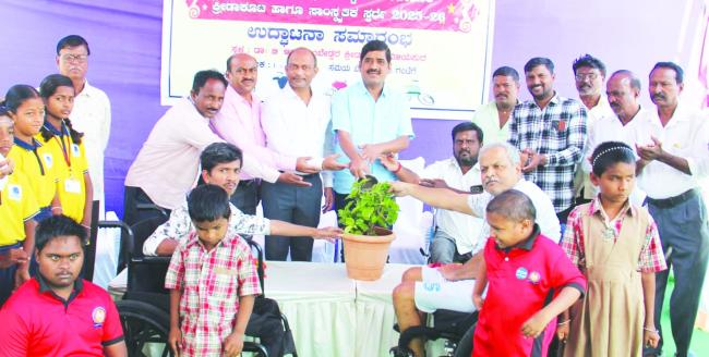 ಕ್ರೀಡೆಗೆ ಜಗತ್ತನ್ನು ಬದಲಾಯಿಸುವ ಶಕ್ತಿ ಇದೆ ಹಿ ಡಾ. ಜಾವಿದ ಜಮಾದಾರ 