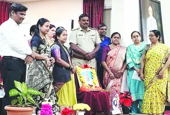 ಡಾ.ಎಚ್‌.ಎಫ್‌. ಕಟ್ಟಿಮನಿ ಪ್ರೌಢ ಶಿಕ್ಷಣ ಪ್ರತಿಷ್ಠಾನದ ಕನ್ನಡ ಗೀತ ಗಾಯನ ದತ್ತಿ ಕಾರ್ಯಕ್ರಮ 