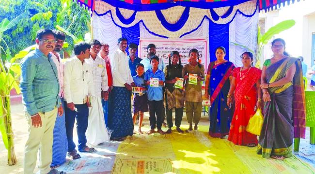 ಮಕ್ಕಳ ಭವಿಷ್ಯ ಶಿಕ್ಷಕರ ಕೈಯಲ್ಲಿದೆ : ಎಸ್ಡಿಎಂಸಿ ಅಧ್ಯಕ್ಷ ಸಿ.ಮಲ್ಲಯ್ಯ