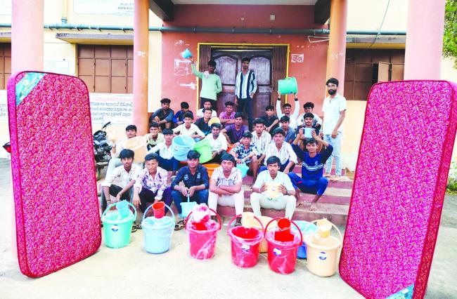 ಎಸ್‌ಎಫ್‌ಐ ಪ್ರತಿಭಟನೆಗೆ ಸ್ಪಂದಿಸಿ ಡಾ.ಬಿ.ಆರ್‌.ಅಂಬೇಡ್ಕರ್ ವಸತಿ ನಿಲಯಕ್ಕೆ ಮೂಲಭೂತ ಸೌಕರ್ಯ ಒದಗಿಸಿದ ಅಧಿಕಾರಿಗಳು 