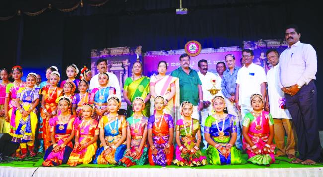 ಕಲೆ, ಸಂಸ್ಕೃತಿಯನ್ನು ಉಳಿಸಿ ಬೆಳೆಸೋಣ 