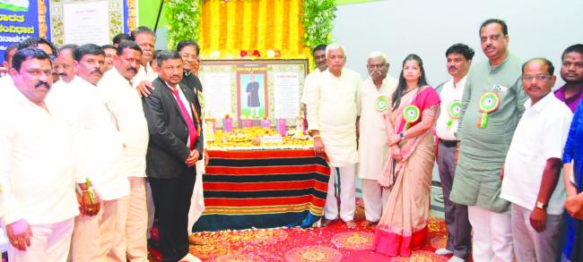 ಭಾರತದ ಸಂವಿಧಾನ ಈ ದೇಶದ ಧರ್ಮಗ್ರಂಥ ಇದ್ದಂತೆ- ಬಸವರಾಜ ಶಿವಣ್ಣನವರ 