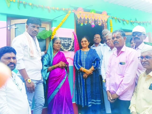 ವಾತ್ಸಲ್ಯ ಮನೆ ಹಸ್ತಾಂತರ ಕಾರ್ಯಕ್ರಮ