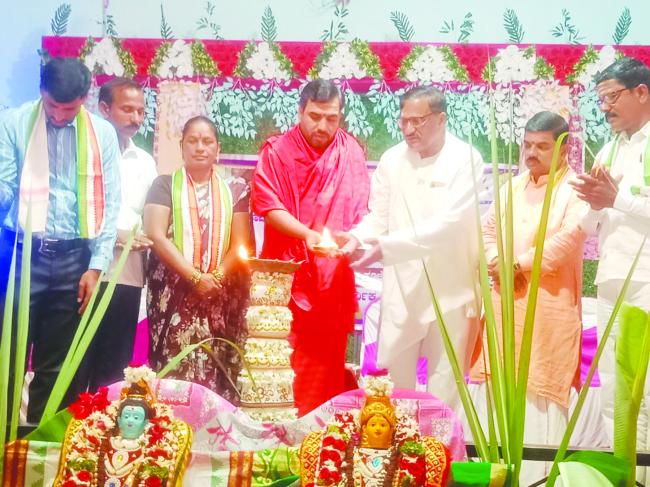 ಉಡಿ ತುಂಬುವುದು ದೇಸಿ ಸಂಸ್ಕೃತಿ:  ಅಭಿನವ ರಾಚೋಟೇಶ್ವರ ಶ್ರೀ 