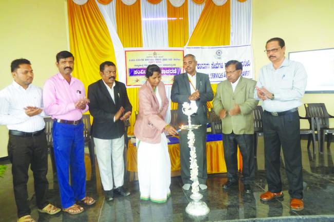 ಸಂವಿಧಾನ ಮಹತ್ವದ ಬಗ್ಗೆ ಜಾಗೃತಿ ಅವಶ್ಯವಾಗಿದೆ 