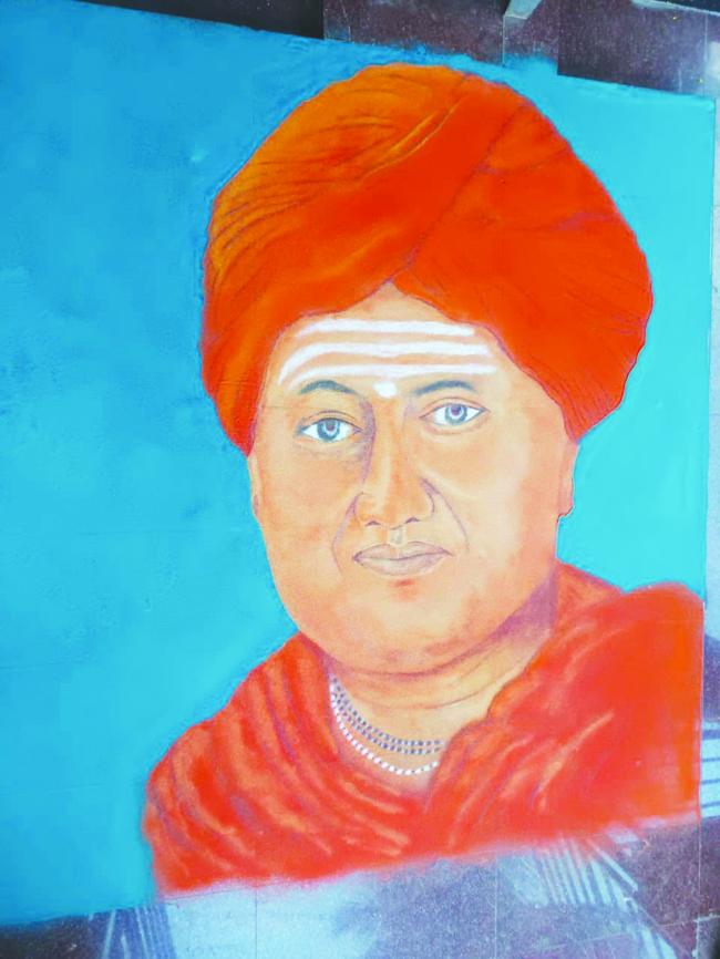 ರಂಗೋಲಿಯಲ್ಲಿ ಮೂಡಿಬಂದ ಡಾ. ಅಭಿನವಕುಮಾರ ಚನ್ನಬಸವ ಮಹಾಸ್ವಾಮಿ 