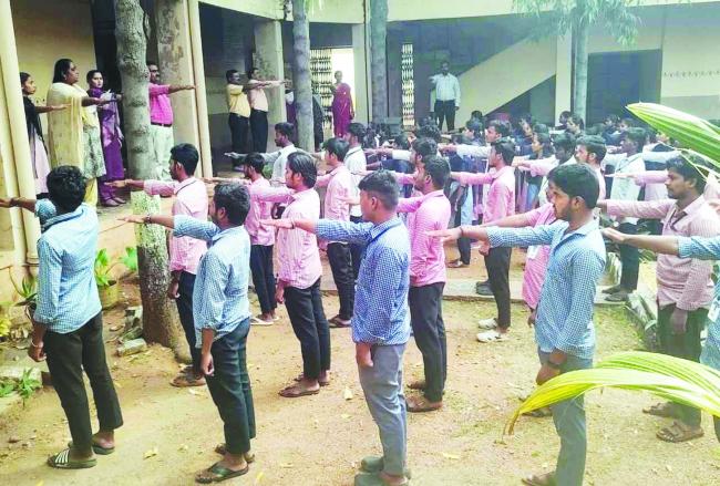 ಸರ್ಕಾರಿ ಪ್ರಥಮ ದರ್ಜೇ ಕಾಲೇಜಿನಲ್ಲಿ ಸಂವಿಧಾನ ದಿನಾಚರಣೆ 