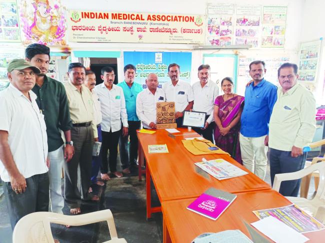 ಸಮಾಜದಲ್ಲಿ ಸ್ವಯಂ ಸೇವಾ ಸಂಸ್ಥೆಗಳ ಪಾತ್ರ ಪ್ರಮುಖ 