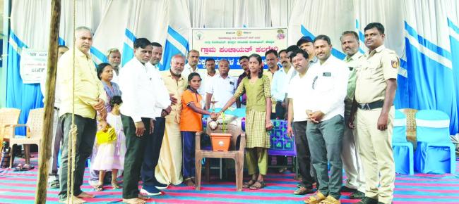 ಹಲಗೇರಿಯಲ್ಲಿ ಮಕ್ಕಳ ಹಕ್ಕುಗಳ ವಿಶೇಷ ಗ್ರಾಮಸಭೆ 