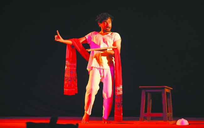 ‘ನಾಟಕಗಳು ಜೀವನ ಮೌಲ್ಯಗಳನ್ನು ಬಿತ್ತುವ ಪ್ರಭಲ ಮಾಧ್ಯಮ’ 