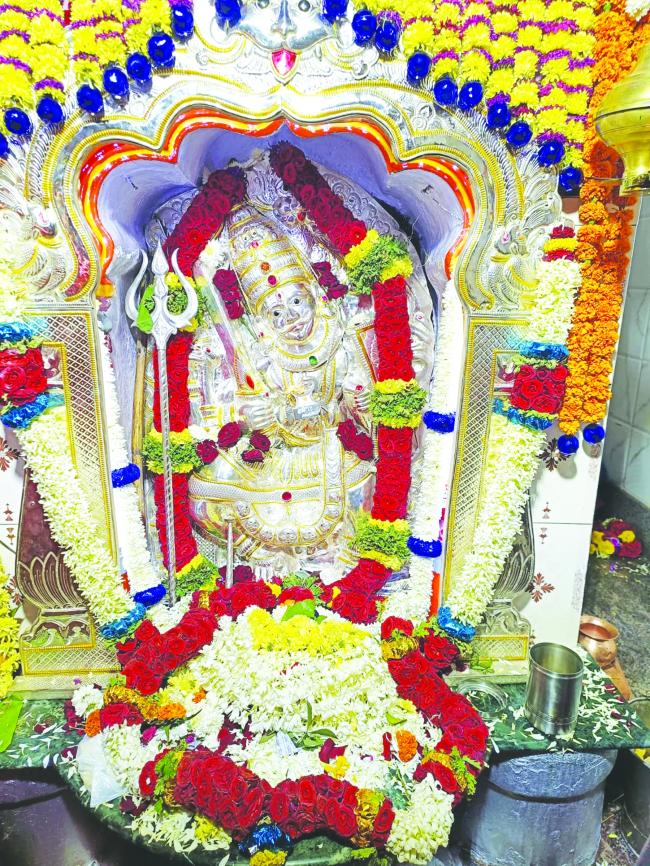 ಹೊಂಡದ  ವೀರಭದ್ರೇಶ್ವರ ಜಾತ್ರಾ ಮಹೋತ್ಸವ 