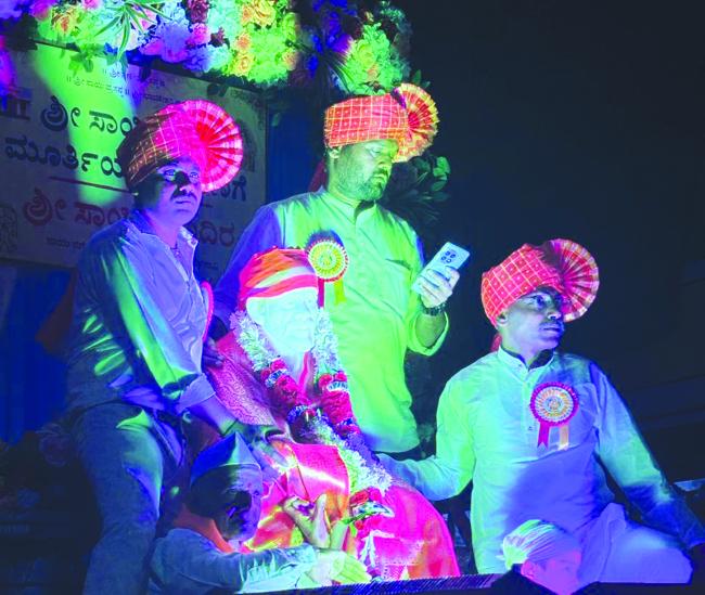 ಪೋಲಿಸ್ ಕಾಲನಿಯಲ್ಲಿ ಜರುಗುತ್ತಿರುವ ಶ್ರೀ ಸಾಯಿ ಮಂದಿರ ಉದ್ಘಾಟನೆ ಹಾಗು ಮೂರ್ತಿ ಪ್ರತಿಷ್ಠಾಪನೆ