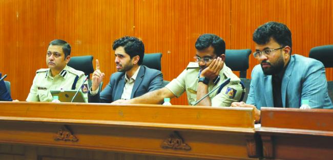 ಅಚ್ಚುಕಟ್ಟಾಗಿ ಕಾರ್ಯನಿರ್ವಹಿಸಲು ಜಿಲ್ಲಾಧಿಕಾರಿ ಮೊಹಮ್ಮದ್ ರೋಷನ್ ಸೂಚನೆ