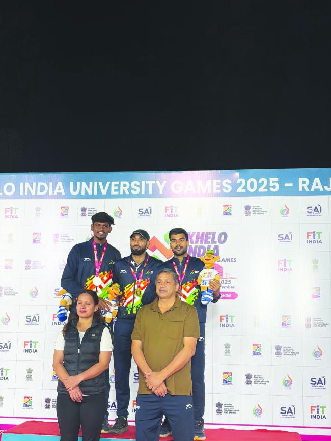 ಖೇಲೊ ಇಂಡಿಯಾ ಯುನಿವರ್ಸಿಟಿ ಗೇಮ್ಸ್‌ನಲ್ಲಿ ಬಳ್ಳಾರಿ ವಿವಿ ಯ ಲೊಕೇಶ್ ರಾಥೋಡ್ ಗೆ ಕಂಚಿನ ಪದಕ  