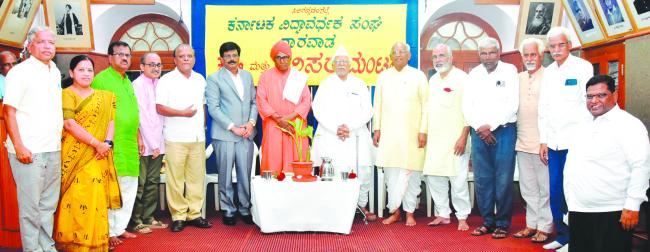 ಕೃಷಿ ನಮ್ಮ ಸಂಸ್ಕೃತಿ, ಮರೆತರೆ ವಿಕೃತಿ: ಶ್ರೀಗಳು 