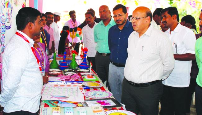 ಮಕ್ಕಳ ಬಹುಮುಖಿ ಪ್ರತಿಭೆಯಿಂದ ಉತ್ತಮ ಭವಿಷ್ಯ: ಡಾ. ಸುರೇಶ ಇಟ್ನಾಳ 