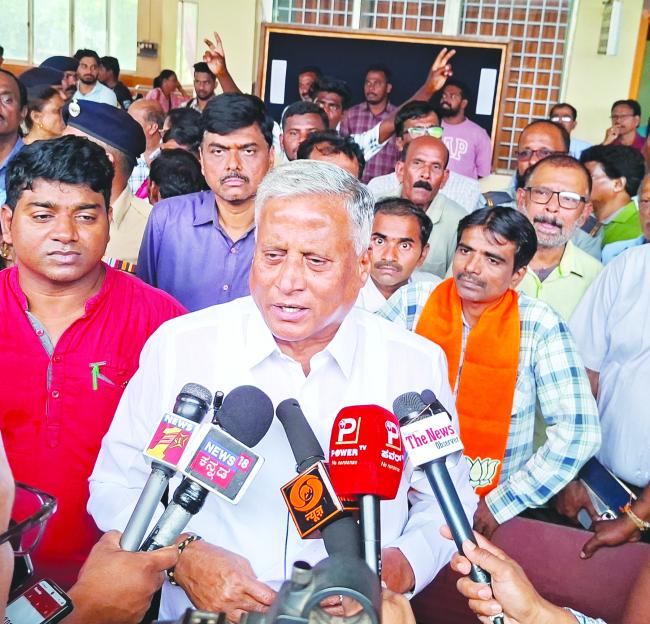 ಉತ್ತರ ಕನ್ನಡ ಜಿಲ್ಲೆಯಲ್ಲಿ ರೈಲ್ವೆ ಇಲಾಖೆಯ ರೂ.21 ಸಾವಿರ ಕೋಟಿ ಮೊತ್ತದ  ಕಾಮಗಾರಿಗಳು ಪ್ರಗತಿಯಲ್ಲಿ: ರೈಲ್ವೆ ಖಾತೆ ರಾಜ್ಯ ಸಚಿವ ವಿ.ಸೋಮಣ್ಣ