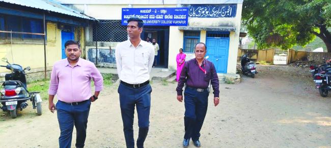 ಟಿಇಟಿ ಪರೀಕ್ಷಾ ಕೇಂದ್ರಗಳಿಗೆ ಜಿಲ್ಲಾಧಿಕಾರಿ ಡಾ.ಆನಂದ.ಕೆ ಭೇಟಿ-ಪರೀಶೀಲನೆ