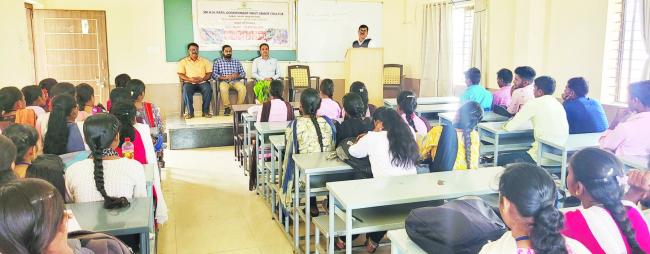 ವಸಾಹತುಶಾಹಿ ವಿಸ್ತರಣಾ ತಂತ್ರಗಳನ್ನರಿಯಲು ಭಾರತೀಯರು ವಿಫಲ 