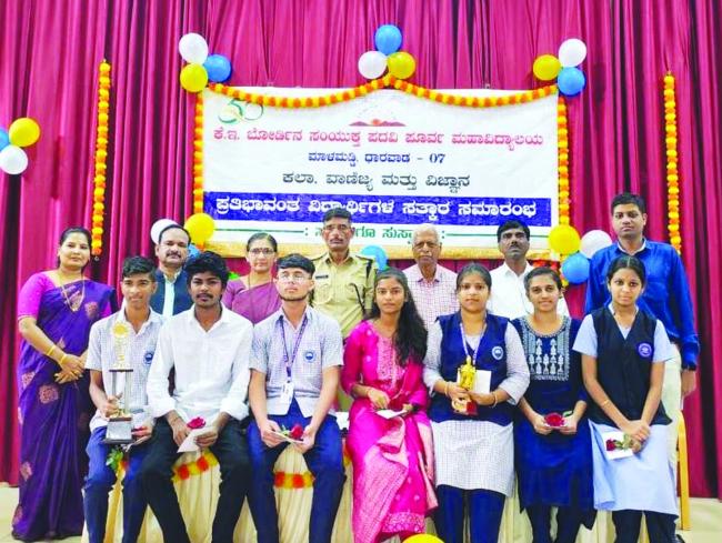 ಜೀವನದ ಗುರಿ ಸಾಧಿಸಲು ಮೊಬೈಲ್ ಬಿಡಿ: ಮಹಾನಿಂಗ ನಂದಗಾಂವಿ