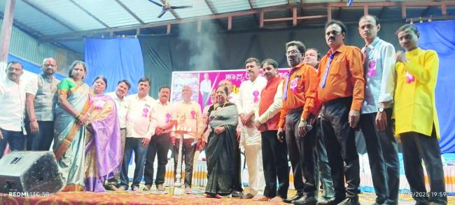 ಹಾಸ್ಯಲೋಕದ 17 ನೇ ವಾರ್ಷಿಕೋತ್ಸವ: ಹಾಸ್ಯ ಸಮ್ಮೇಳನ ಯಶಸ್ವಿ ನಿತ್ಯ ಜಂಜಡದ ಒತ್ತಡದ ಜೀವನಕ್ಕೆ ಹಾಸ್ಯ ಸರಿಯಾದ ಮದ್ದು: ಪರಣ್ಣ ಮುನವಳ್ಳಿ 