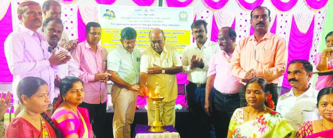 ಶಿಕ್ಷಣ ಸಮುದಾಯಕ್ಕೆ ಸಮಾಜದಲ್ಲಿ ಅಪಾರವಾದ ಗೌರವ ಸನ್ಮಾನಗಳಿವೆ- ಡಾ. ಆರ್‌. ಎಂ. ಕುಬೇರ​‍್ಪ  