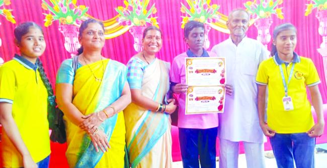 ಜಿಲ್ಲಾ ಮಟ್ಟಕ್ಕೆ ಆಯ್ಕೆ ದೃಷ್ಟಿ ದೋಷ ವಿದ್ಯಾರ್ಥಿ ಗೌತಮ್ ಸಾಧನೆ 