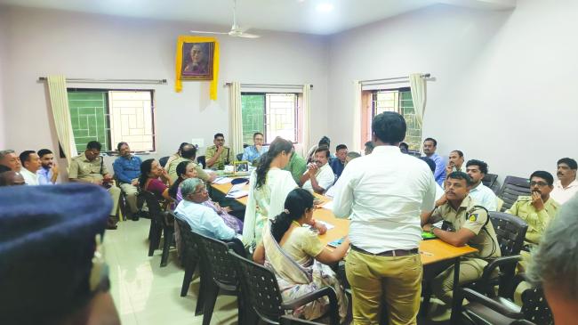 ಡಿ.12ರಂದು ಮುಂಡಗೋಡ ಟಿಬೆಟಿಯನ್ ಕ್ಯಾಂಪ್‌ಗೆ ದಲೈಲಾಮಾ ಆಗಮನ ಹಿನ್ನೆಲೆ: ಪೂರ್ವ ಸಿದ್ಧತಾ ಸಭೆ