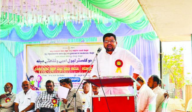 ಮಕ್ಕಳಿಗೆ ಶಿಕ್ಷಣದ ಜೊತೆಗೆ ಉತ್ತಮ ಸಂಸ್ಕಾರ ಕಲಿಸಿಕೊಡಬೇಕು: ಪಟೇಲ್  