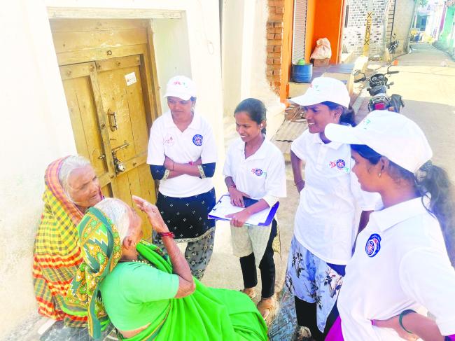 ಜನಪದ ಎಲ್ಲಾ ಕಲೆಗಳ ಬೇರು, ಉಳಿದವು ತೇರು : ಡಾ. ಅಂದಯ್ಯ ಅರವಟಗಿಮಠ 