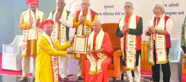 ಚಿದಂಬರ ಮುನವಳ್ಳಿಗೆ ಸನ್ಮಾನ 