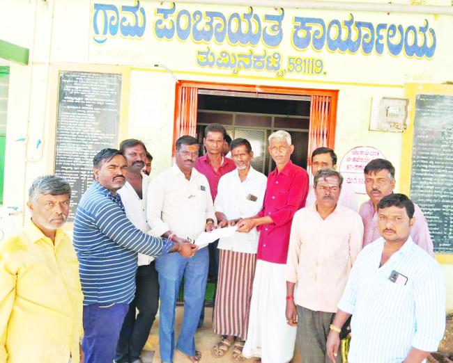 ತುಮ್ಮಿನಕಟ್ಟಿ-ಹೊನ್ನಾಳಿ ರಸ್ತೆ ಅಗಲೀಕರಣಕ್ಕೆ ರಸ್ತೆ ಅಕ್ಕಪಕ್ಕದ ವ್ಯಾಪಾರಸ್ಥರು, ಮನೆ ಮಾಲಕರು ವಿರೋಧ