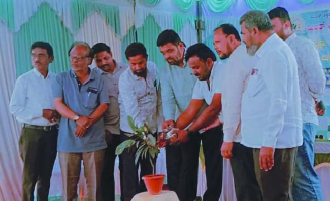 ಮಕ್ಕಳಿಗೆ ಉತ್ತಮ ಗುಣಮಟ್ಟದ ಶಿಕ್ಷಣ ಇಂದಿನ ಅಗತ್ಯ ವಾಗಿದೆ: ಹನುಮೇಶ ಬಾರ್ ಕೇರ್   