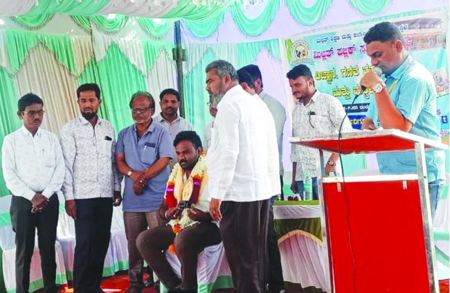 ಸನ್ಮಾನಗಳಿಂದ ಮನುಷ್ಯನ ಜವಾಬ್ದಾರಿ ಹೆಚ್ಚಿಸುತ್ತದೆ :  ಹನುಮೇಶ   