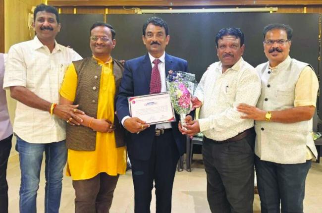 ಹುಬ್ಬಳ್ಳಿ ಸೆಂಟರ್ನ ಎರಡು ವರ್ಷ ಅವಧಿಗೆ ಆಡಳಿತ ಮಂಡಳಿ ಸದಸ್ಯರಾಗಿ ಆಯ್ಕೆಯಾದ ಡಾ. ಎಂ.ಆರ್‌.ಪಾಟೀಲ 