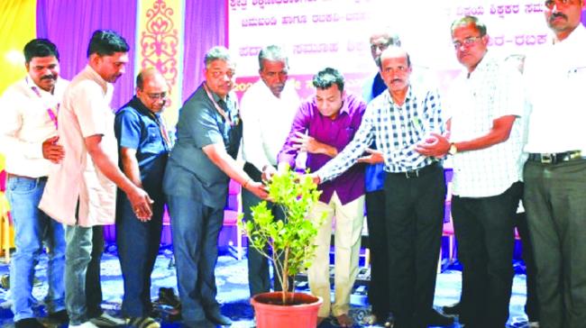 ಶೈಕ್ಷಣಿಕ ಅಭಿವೃದ್ಧಿಗೆ ಶಿಕ್ಷಕರ ಪಾತ್ರ ಹಿರಿದು 