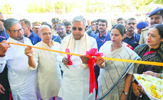 ಸ್ವ-ಸಹಾಯ ಗುಂಪುಗಳ ಉತ್ಪನ್ನ ಮಾರಾಟಕ್ಕೆ ರಾಷ್ಟ್ರಮಟ್ಟದಲ್ಲಿ ಉತ್ತೇಜನ: ಸಿ.ಎಂ ಸಿದ್ದರಾಮಯ್ಯ 