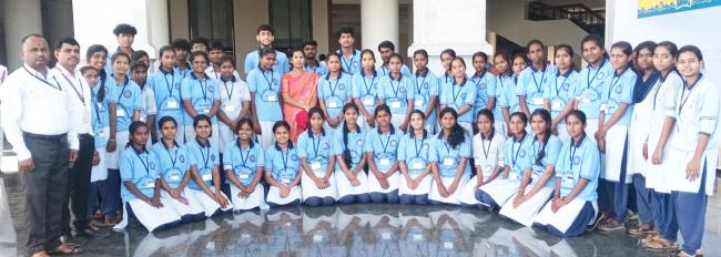 ಬೆಳಗಾವಿ ಚಳಿಗಾಲ ಅದೀವೇಶನ ವಿದ್ಯಾರ್ಥಿಗಳಿಂದ ವಿಕ್ಷಣೆ